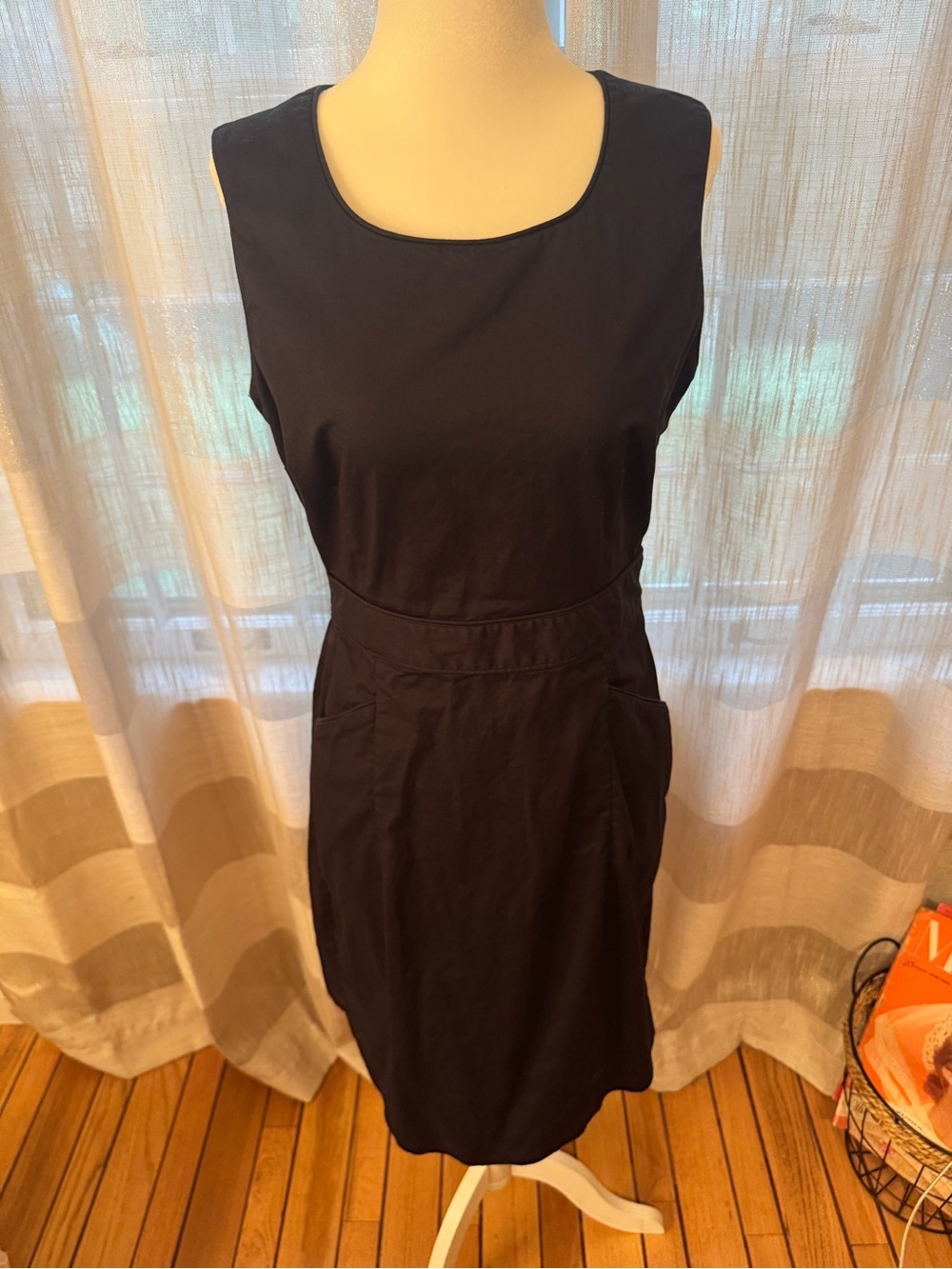 Banana Republic Black Sleeveless Midi Sheath Dress w/ pockets